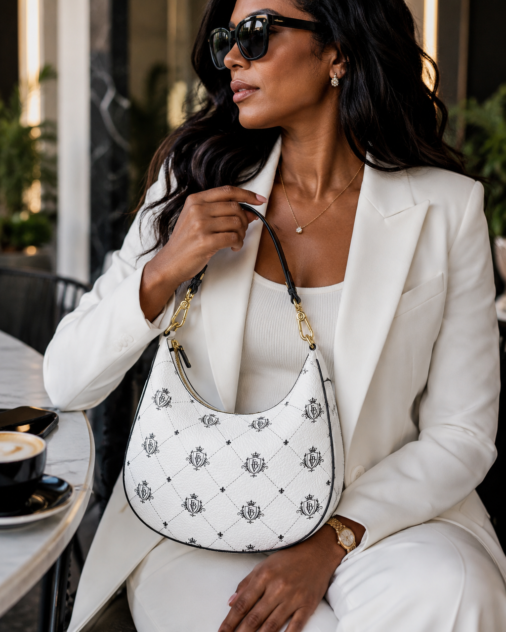 The FBV Hobo Bag — Blanc